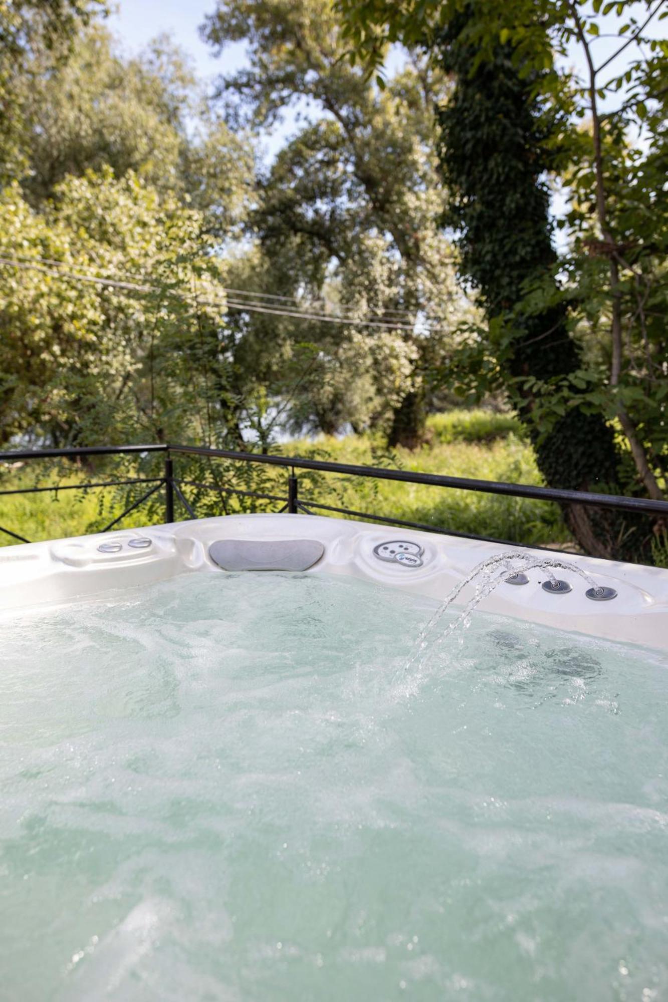 Bora Kuce Na Reci Villa Belgrad Rum bild